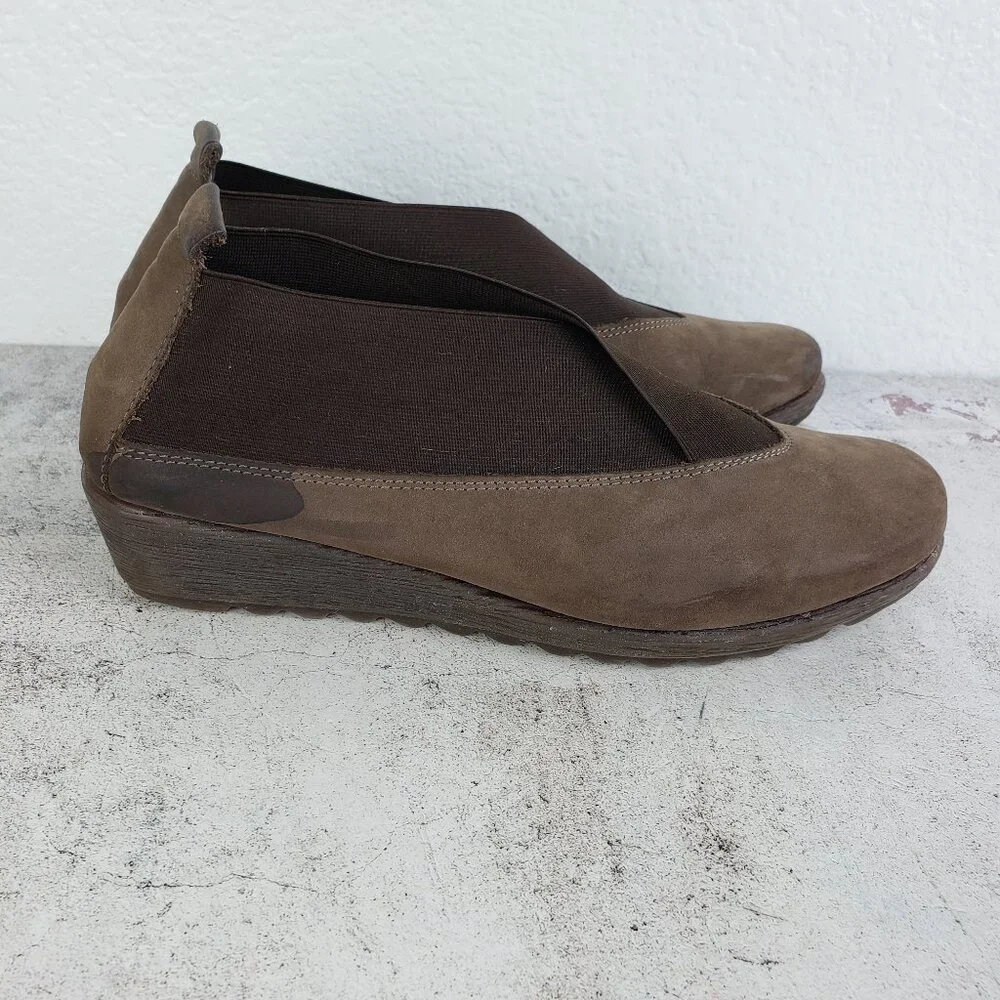 The Flexx Leather Comfort Shoes Nubuck Brown Slip-on Wedge size 6.5 Lagenlook